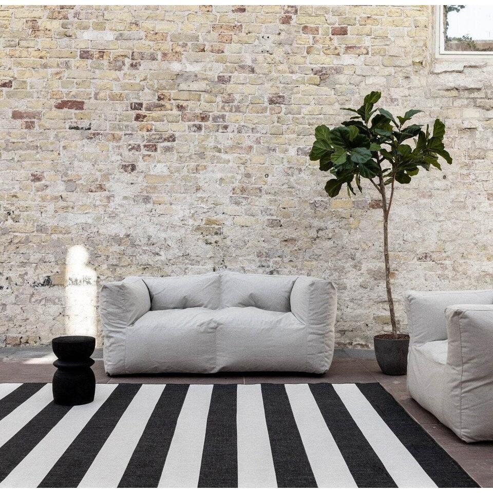  Interieur05 Buitenkleed Stripes Zwart/wit Dubbelzijdig - 230 X 160 Cm