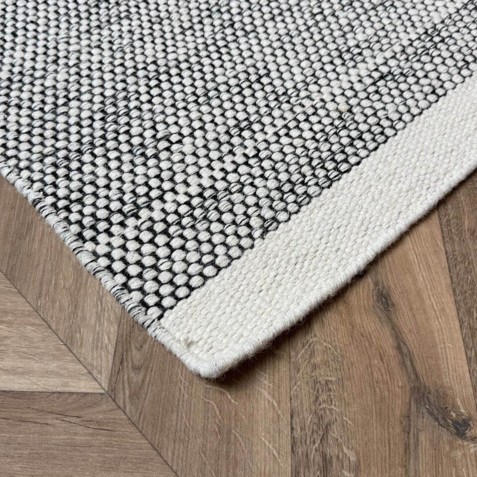  Interieur05 Wollen Vloerkleed Taff Zwart/wit - 160 X 230 Cm