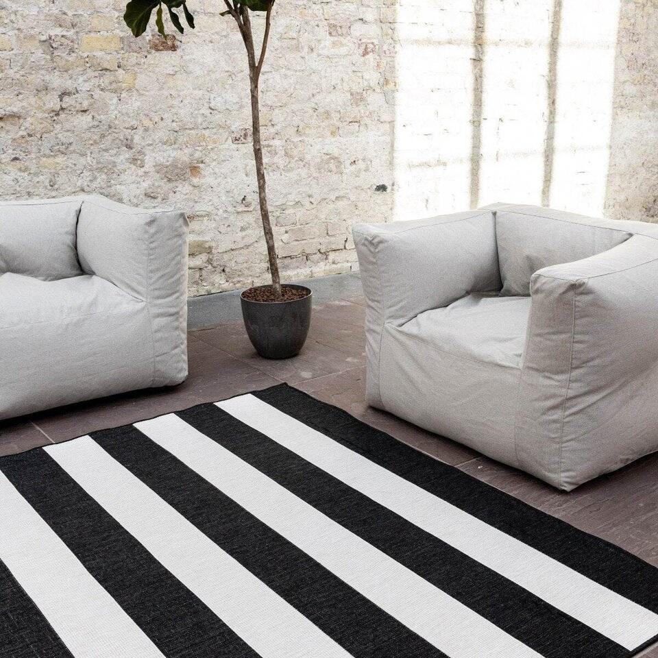  Interieur05 Buitenkleed Stripes Zwart/wit Dubbelzijdig - 230 X 160 Cm