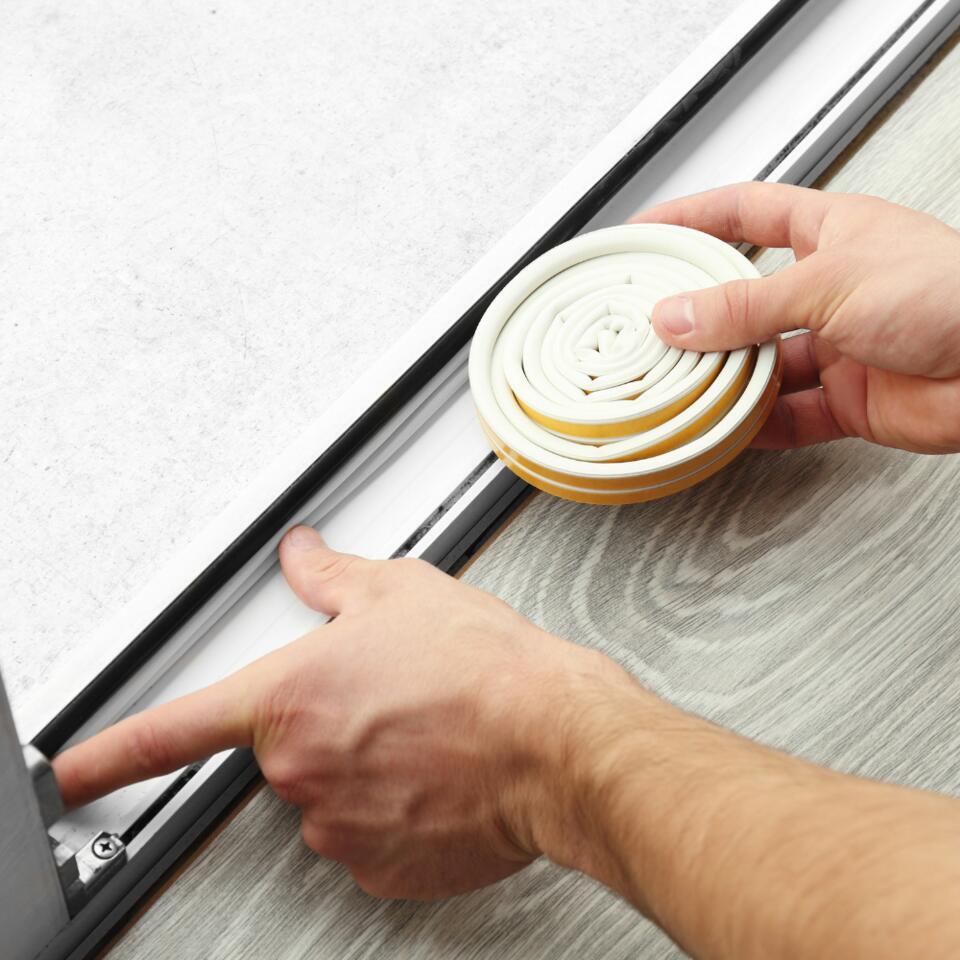  Orange85 Tochtstrip Voor Deuren 3 Meter D-Profiel 9 X 6 MM Tochtstopper